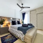 Alondras Park Charm Appartement *