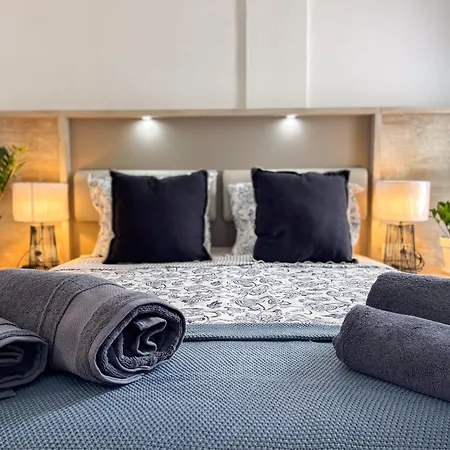 Alondras Park Charm *